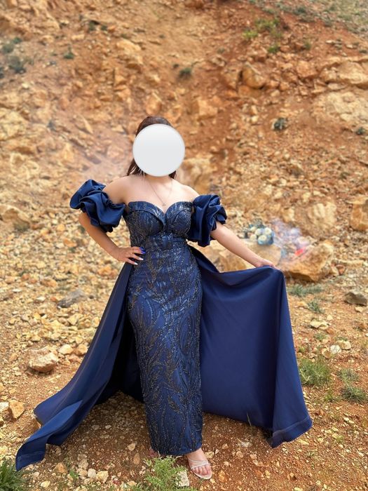 Официална рокля     .