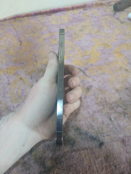 Sroʻchni sotiladi IPhone 12 pro Max 128gb