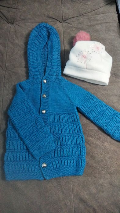 Свитер кофта шапка на девочку 6 лет