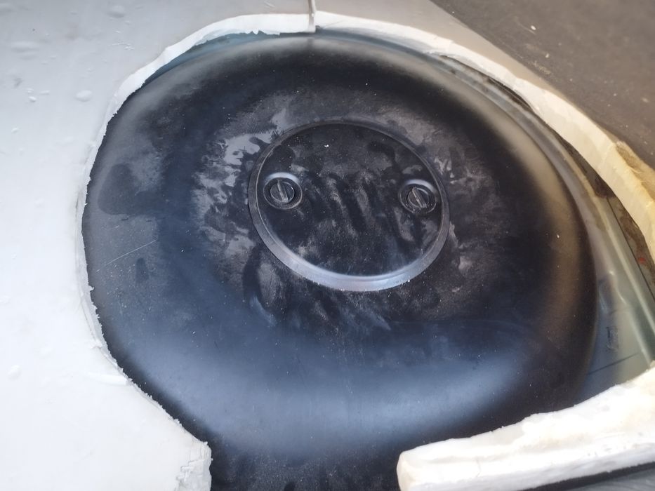 Продавам Пасат Б 5 1.6 101 На части