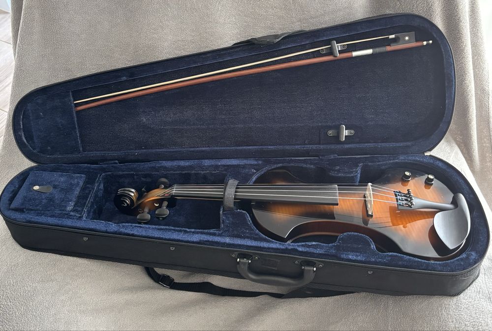 Vioara electrica Harley Benton