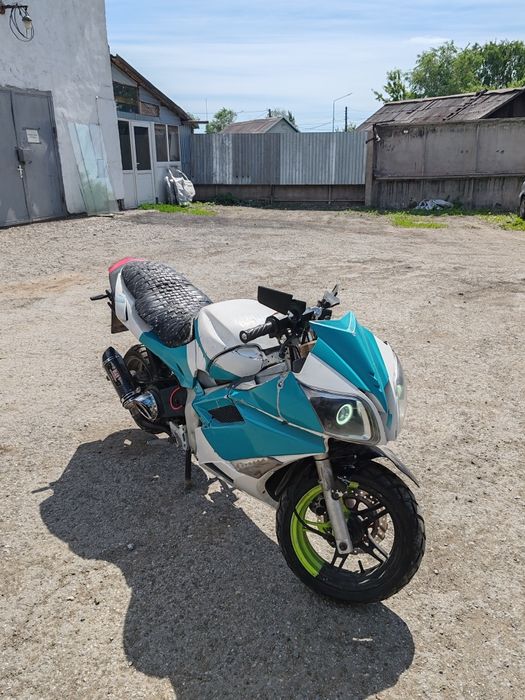 Продам скутер Peda Hornet V2