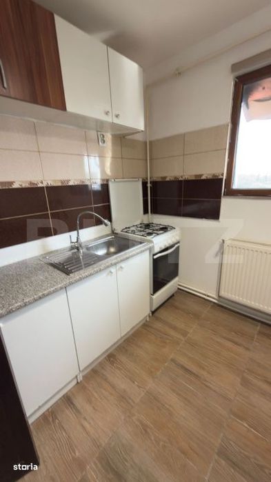 Apartament 3 camere, 60 mp, Calea Severinului-Taxi Favorit