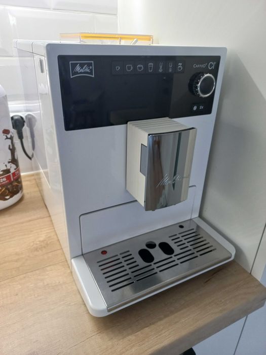 Продавам кафемашина Melitta Caffeo CL