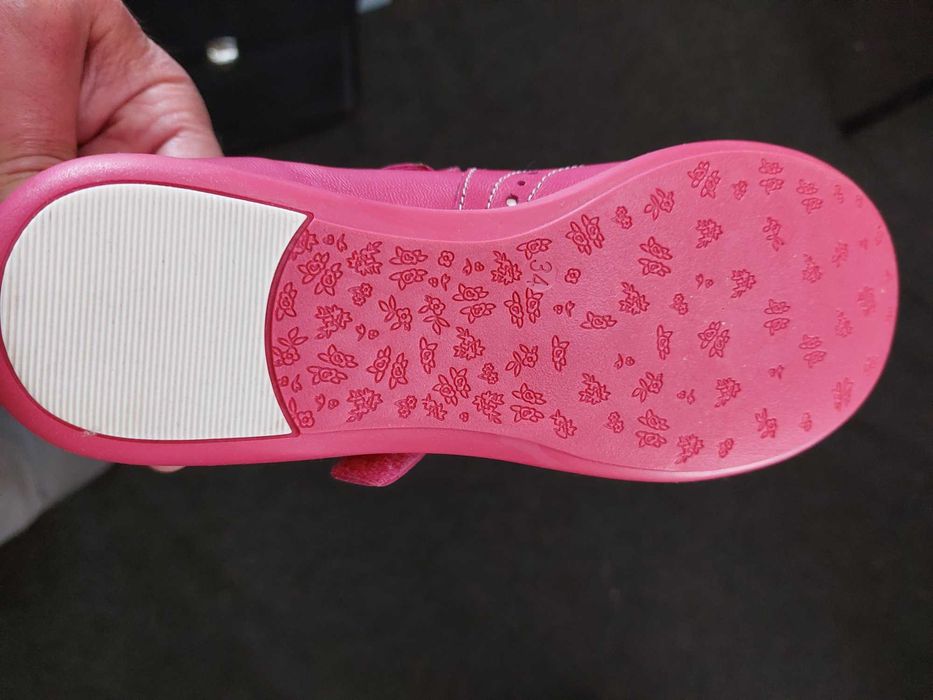 vând pantofi piele si sandale, bocanci