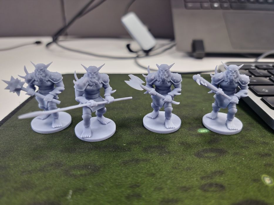D&D miniatures фигурки