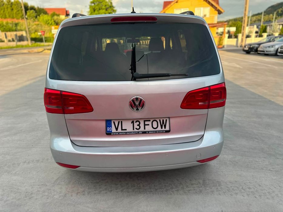 VOLKSWAGEN Touran 2013 — imagine 4