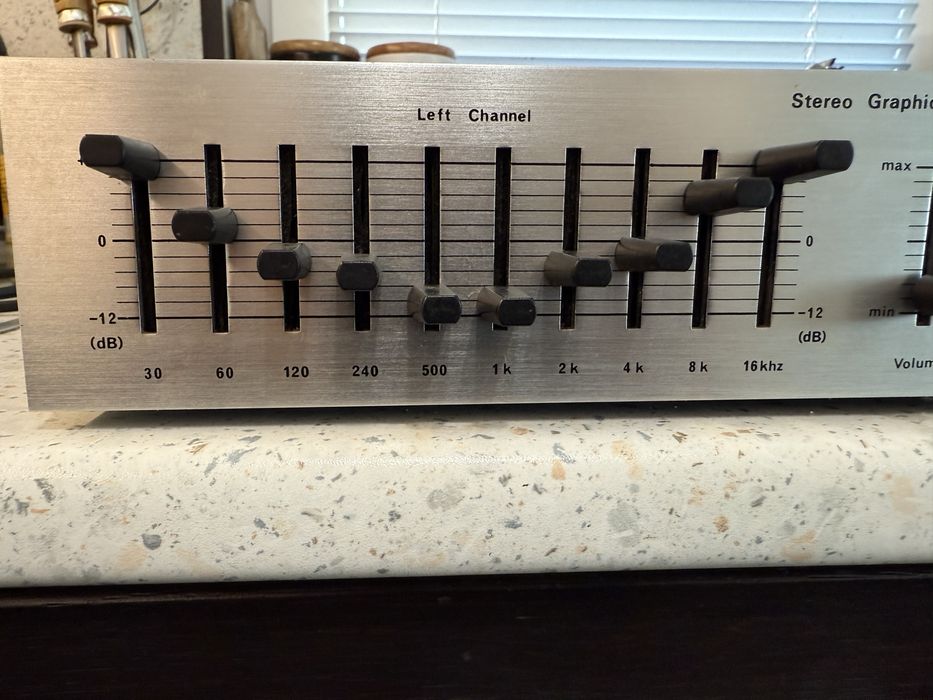 Еквалайзер Monacor