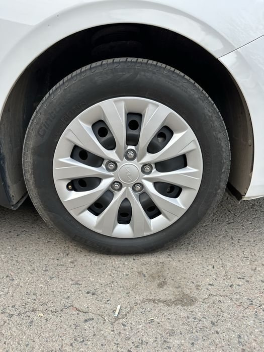 Pirelli Шины летние состояние новых .