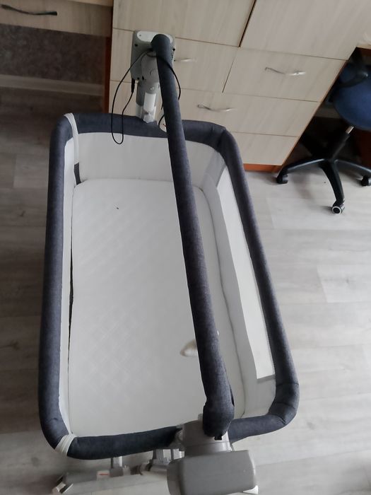 Продам кроватку для новорождённых