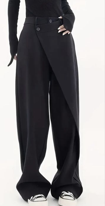 Дамски панталон с прехлупване