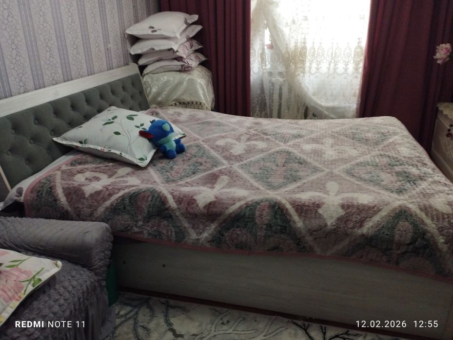 Продаётся двухспальная кровать