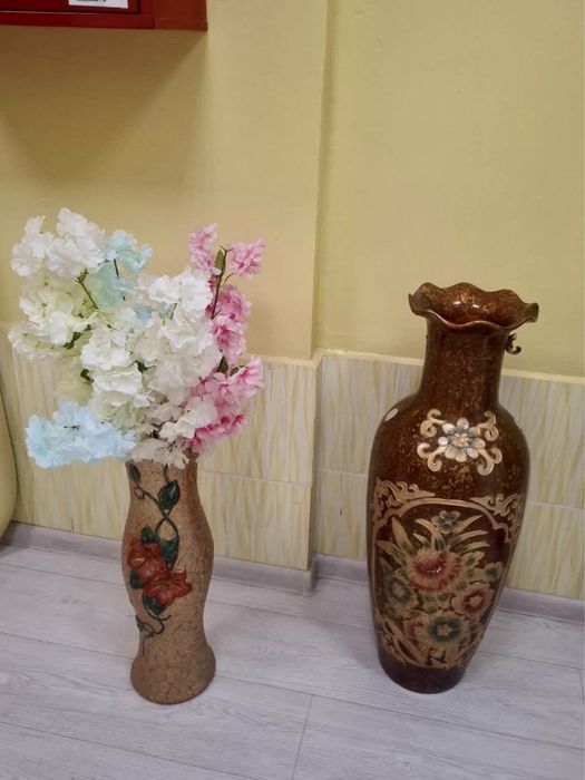 Вазы декоративные
