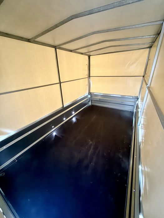 Închiriez remorcă cu prelată 750 kg | 2600×1350 | Permis B | Biharia