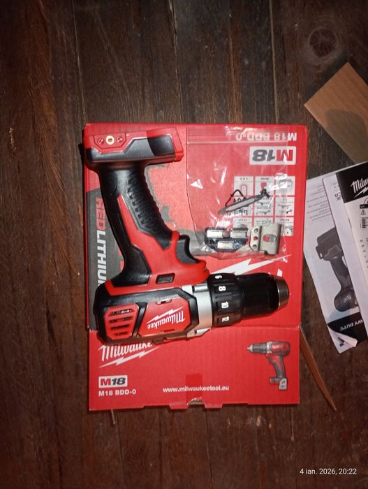 Autofiletanata masina de gaurit Milwaukee M18 Noua