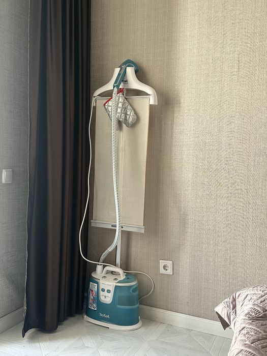 Отпариватель, паровый утюг