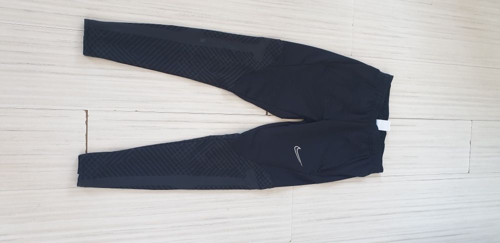 Nike Strike Stretch /  Pant  Slim Fit XS НОВО! ОРИГИНАЛ! Мъжко Долнище