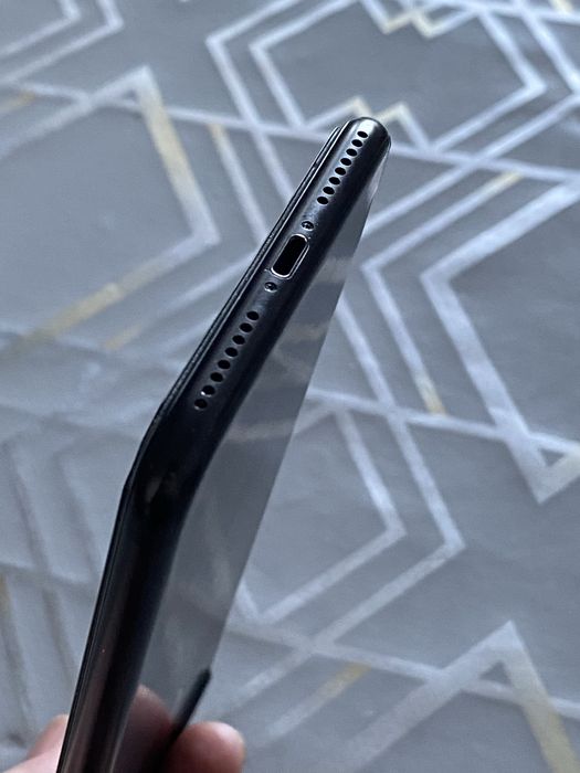 Айфон 7+ 32гб памяти