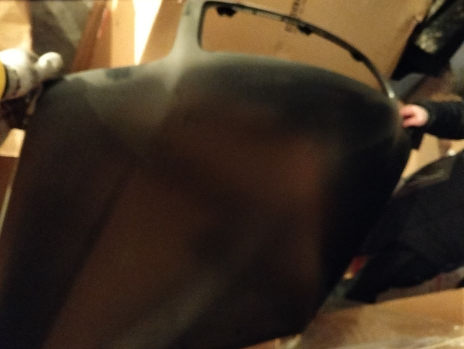 Продам капот , крылья