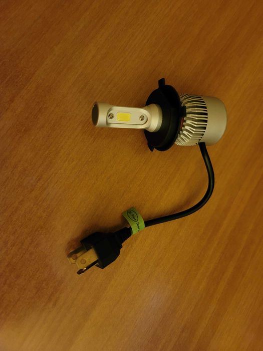 Set Becuri LED H4 NOI