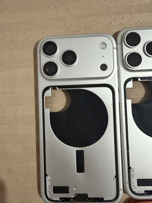 Carcase iPhone 17/17 Pro si 17 Pro Max, doar ce se vede in poze
