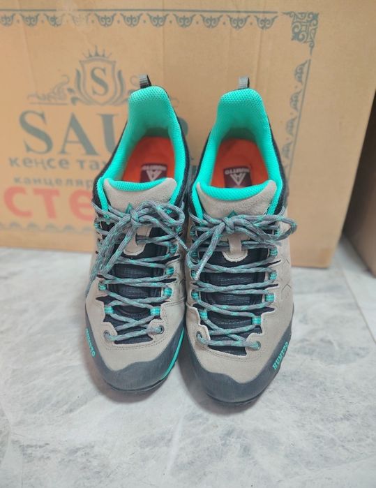 Тренинг Кроссовки humtto (40) размер