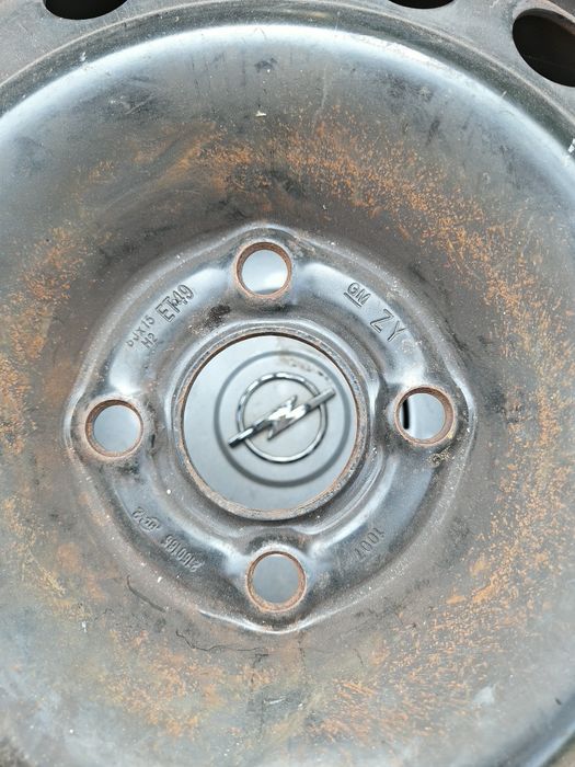 Резервна гума Опел 15 цола 4х100 ет49 6j 185 64 15