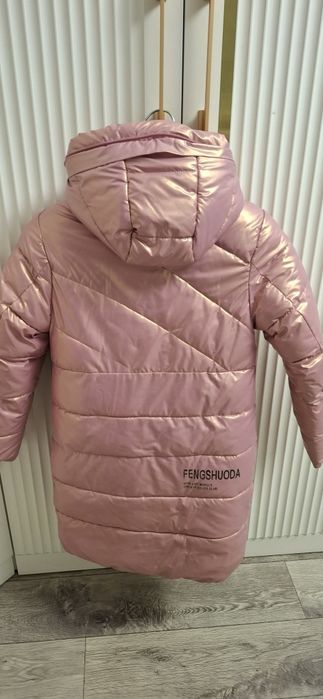 Зимняя куртка на девочку