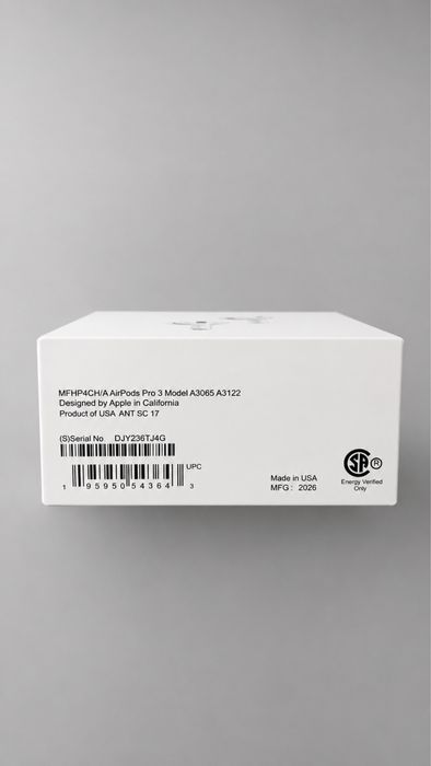 Airpods pro 3.
