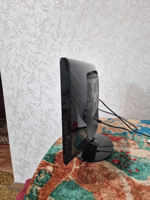 Продам модем почти новый  tp-ling и монитор