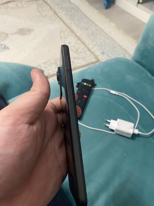 Продам телефон редми нот 12с