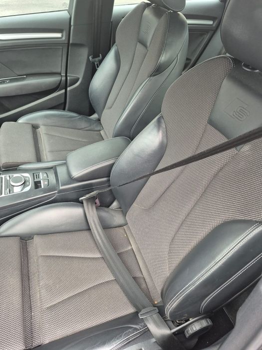 Vând Audi A3 S-line