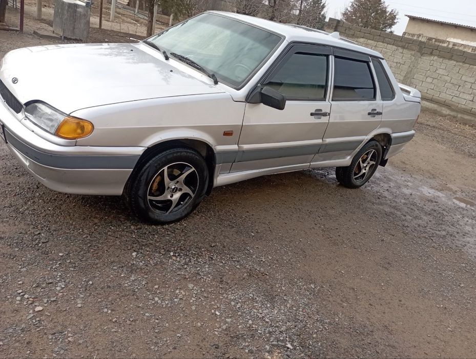 Lada Samara  2115 sotiladi
