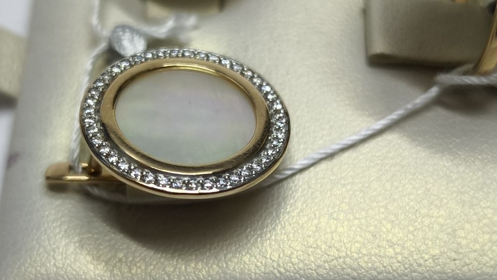 Комплект из золота