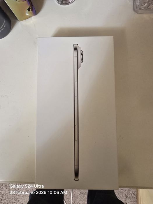 Iphone air light gold