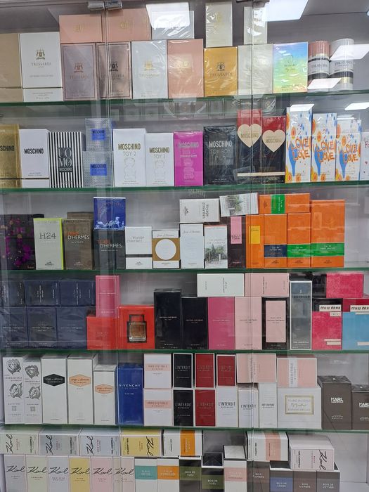 Moschino I Love Love