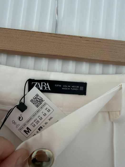 Zara Pantaloni scurti eleganti S