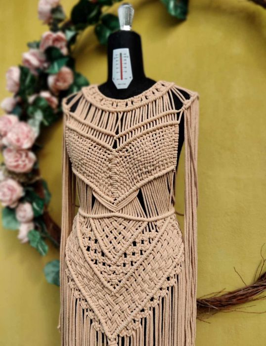 Rochie împletită