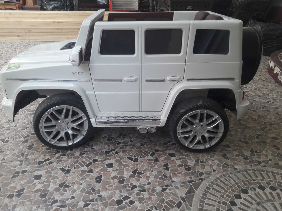 AMG detskaya mashina elektronaya