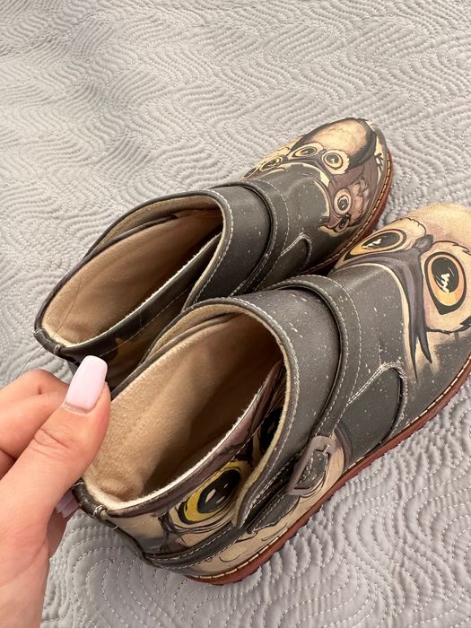 Продаю брендовые ботинки