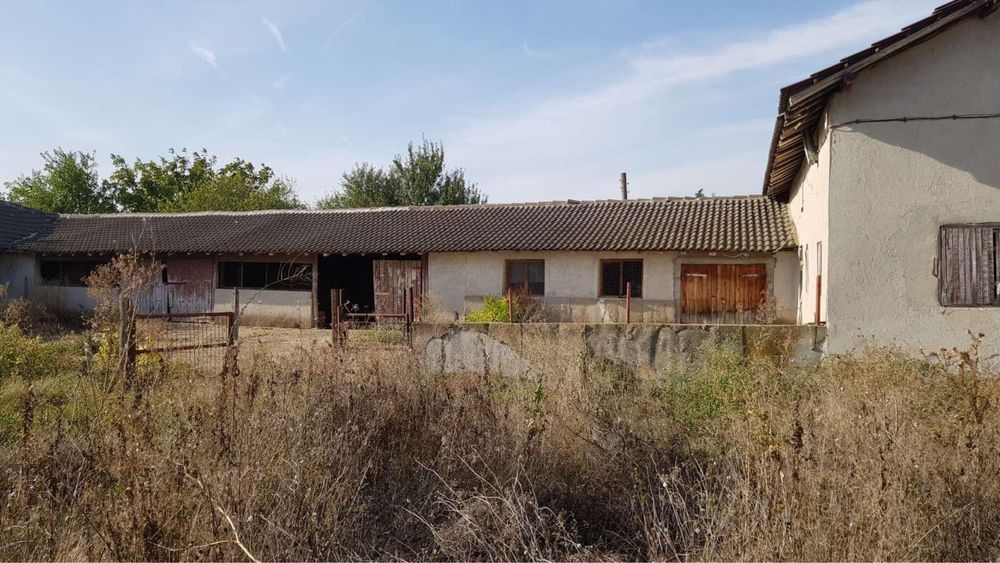 Дава се под наем Промишлена сграда в с. Йорданово, Област Силистра - 950 кв.м за 250 € - Снимка #2