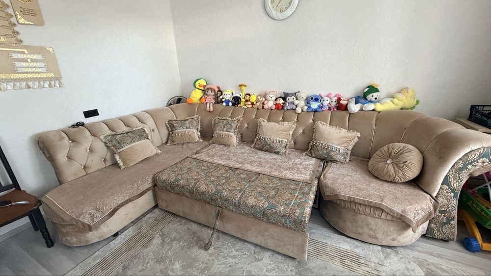продам большой угловой диван