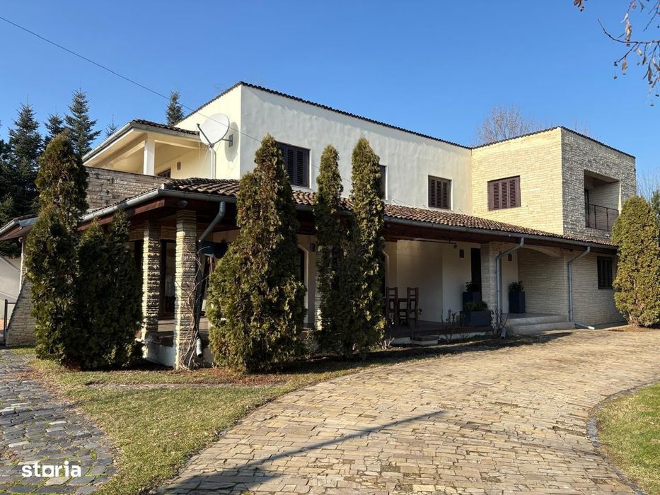 De inchiriat Vila cu Piscina | Iancu Nicolae