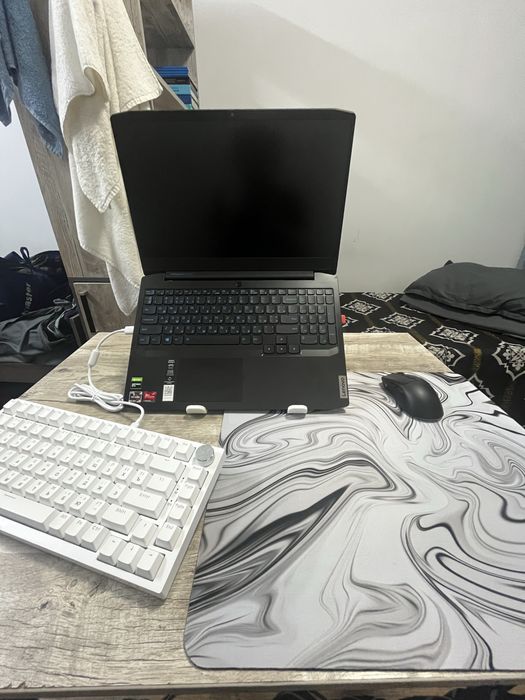 Продается игравой ноутбук lenova idepad gaming 3