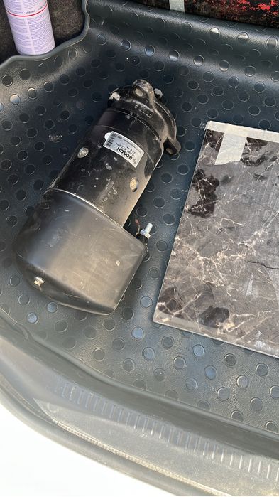 Прдается стартер