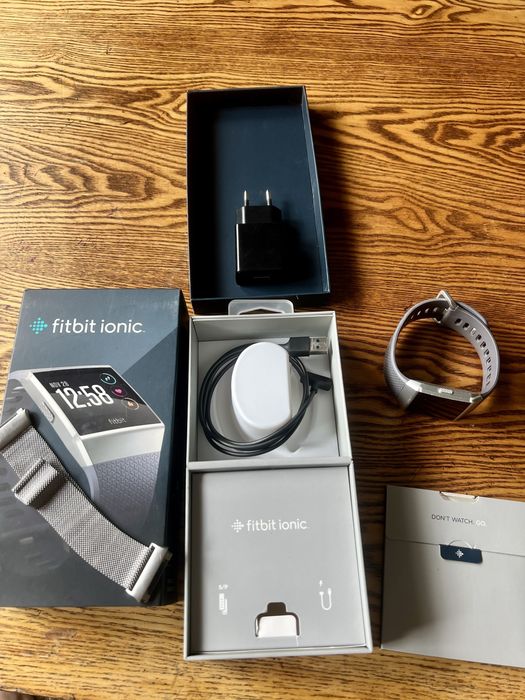 Фитнесс часы Fitbit Ionic