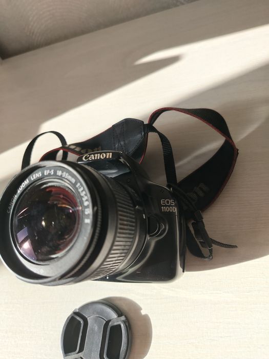 Фотоаппарат Canon EOS 1100D