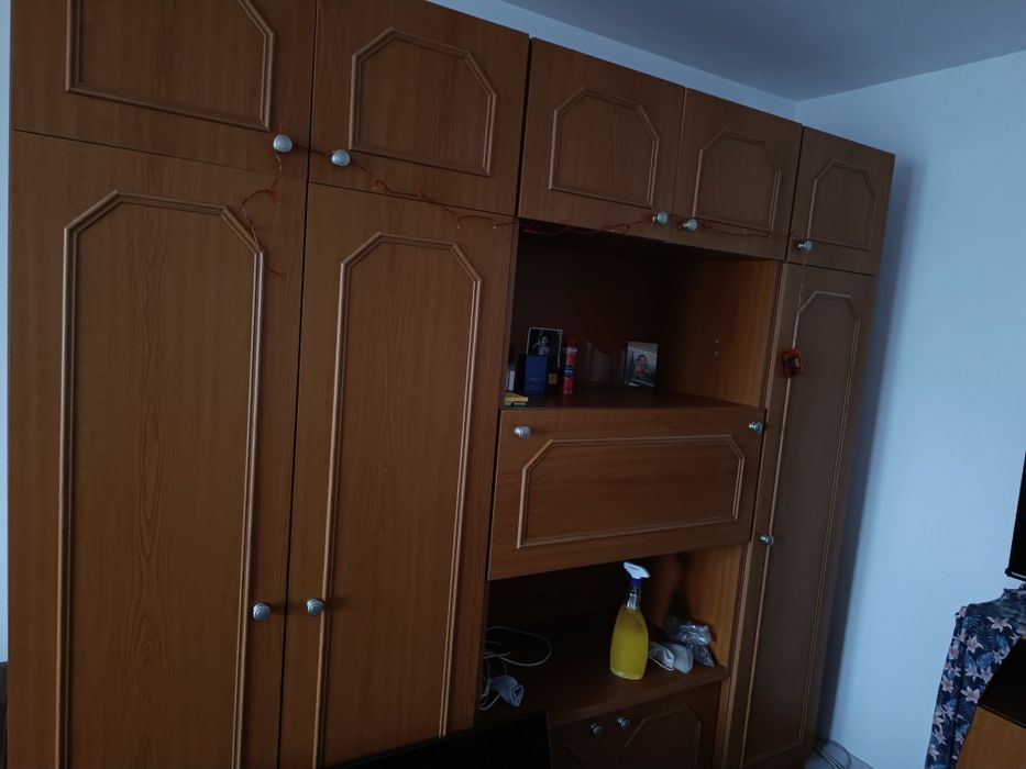 Vând mobila dormitor