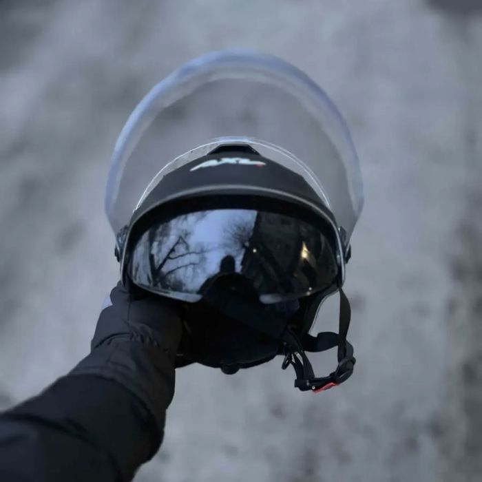 ШЛЕМ с визором и солнцезащиткой