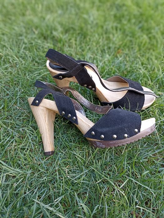 Босоножки-сабо новые